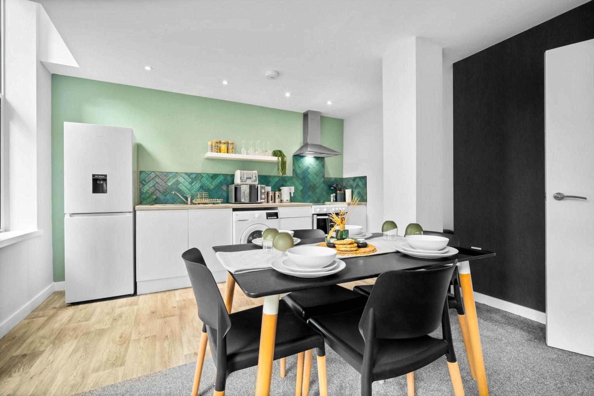 Luxury Apartment - Secure Parking - Gated Development - Near Jq & Birmingham City Centre 6Sh エクステリア 写真